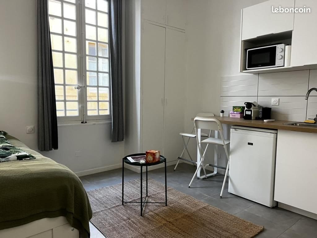 Studio 1 pièce 15 m²