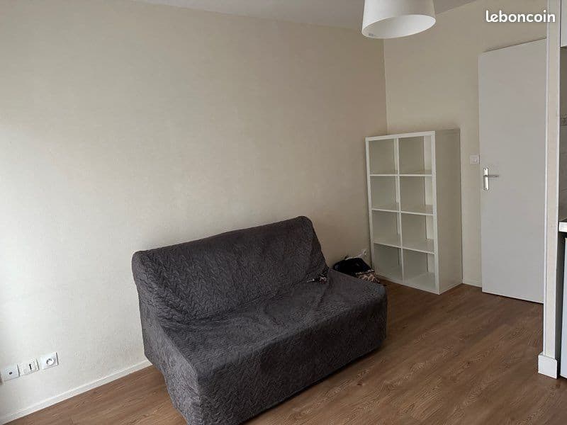 A louer - studio - metz plantières