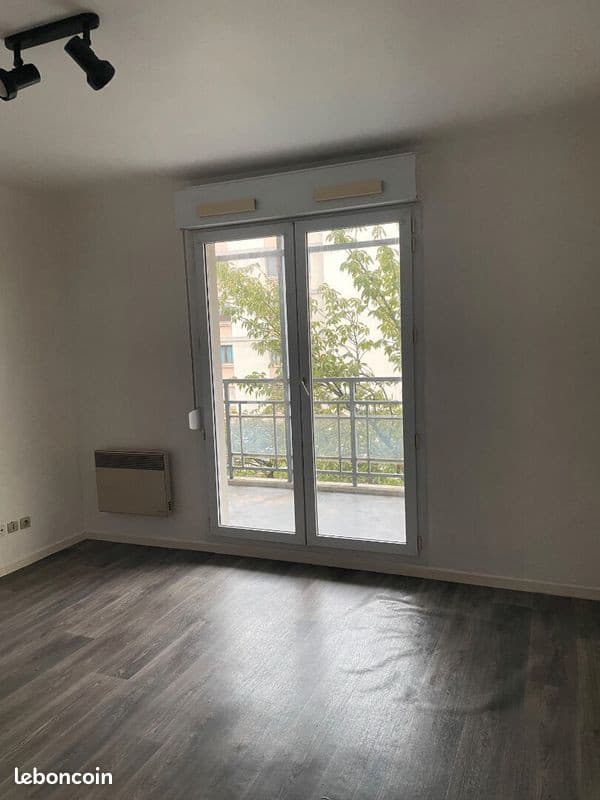 Studio 1 pièce 22 m²