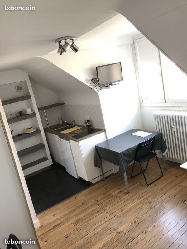 Grand Studio meublé - Thionville centre 17 m² - proche gare - idéal frontalier