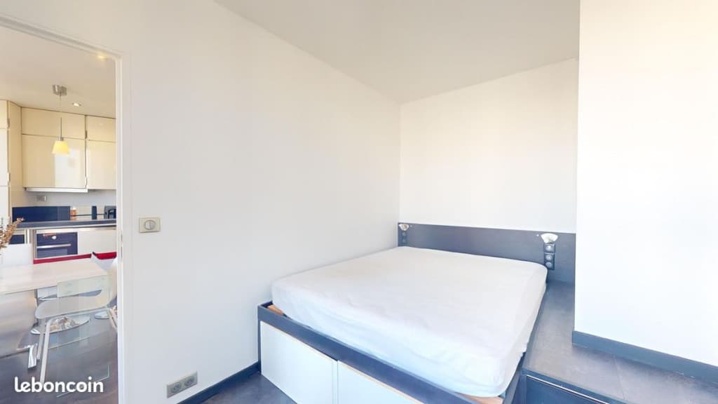 T2 meublé de 33 m² en location nue au Boulevard Henri Barbusse à Montreuil (93100)