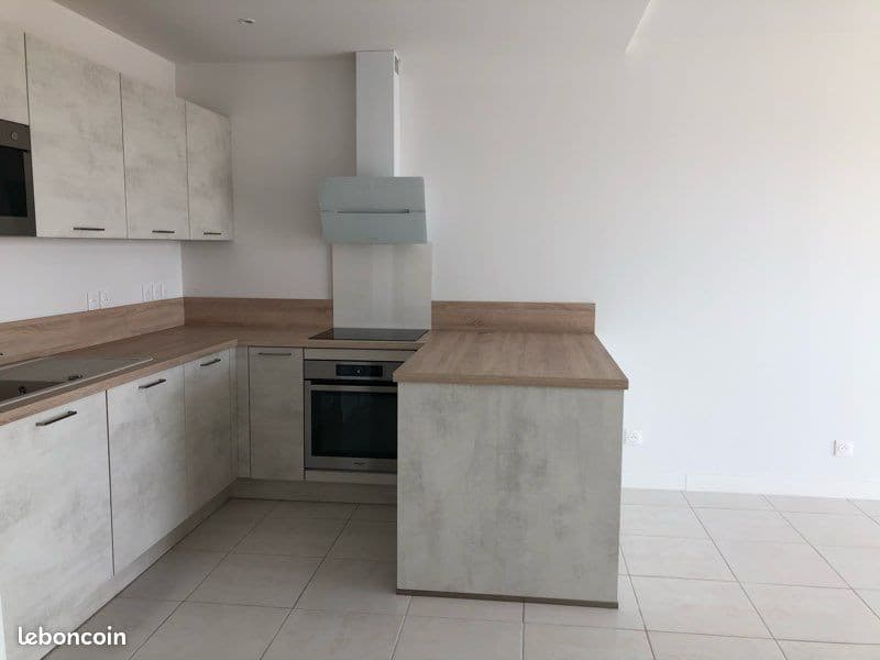 Appartement neuf 80 m2 terrasse 2 parkings