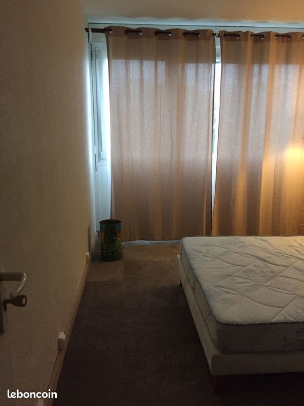 Chambre à louer sur Vélizy