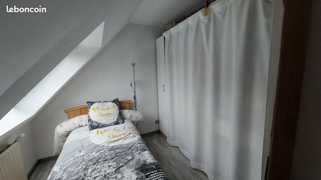 Chambre meublée 12 m² – Coignières (zone tendue)