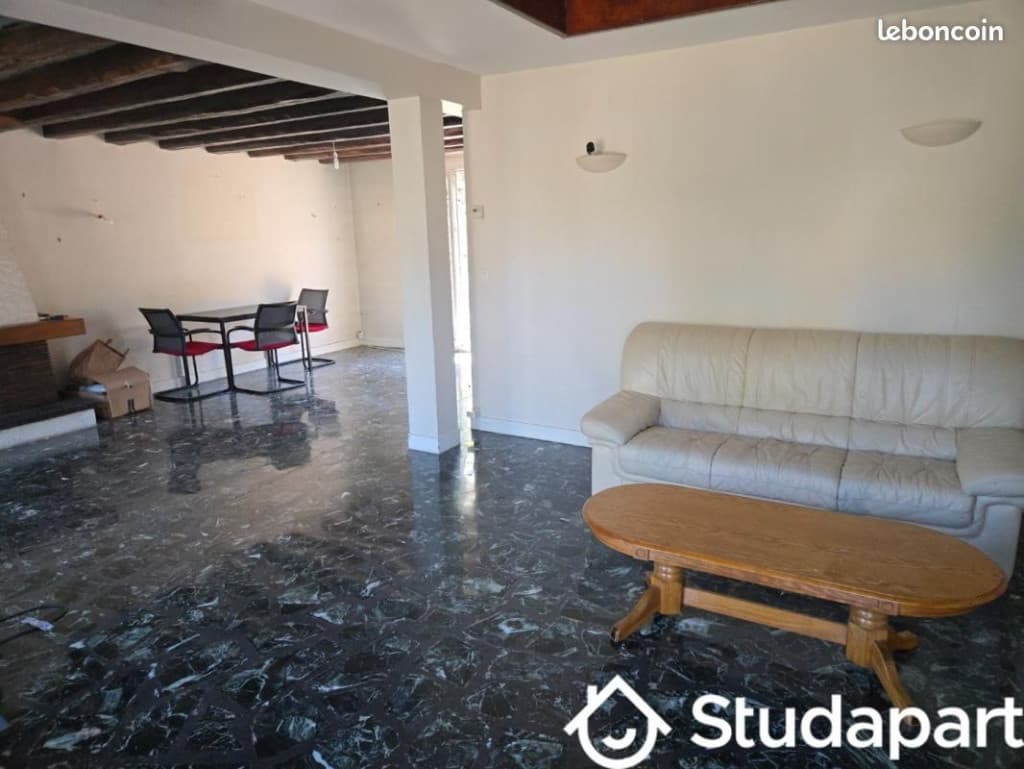 Chambre 1 pièce 18 m²