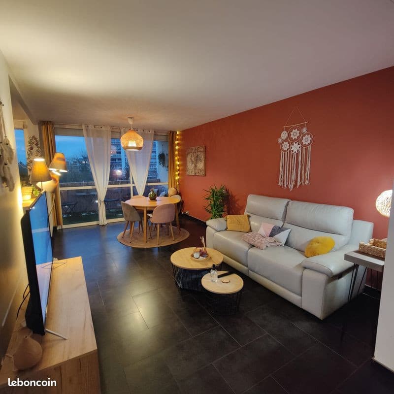 Grand appartement meublé à louer