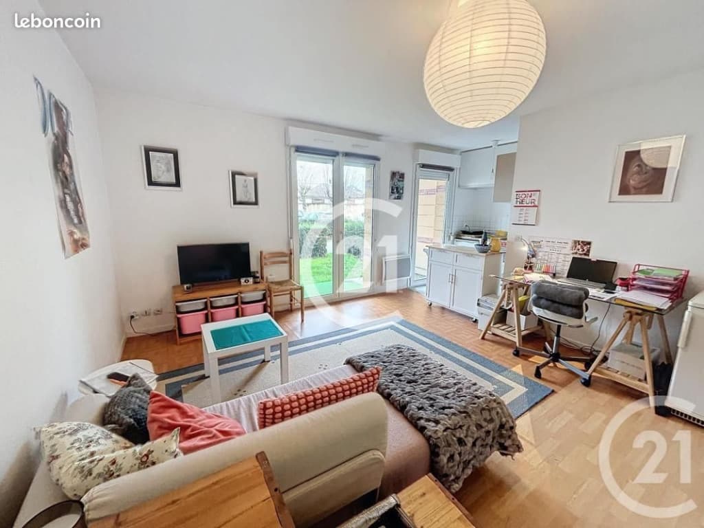 Studio 1 pièce 32 m²