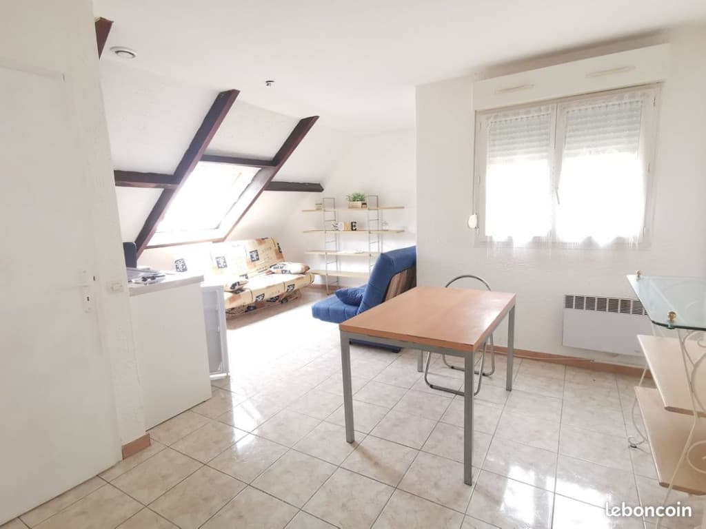 Studio 1 pièce 28 m²