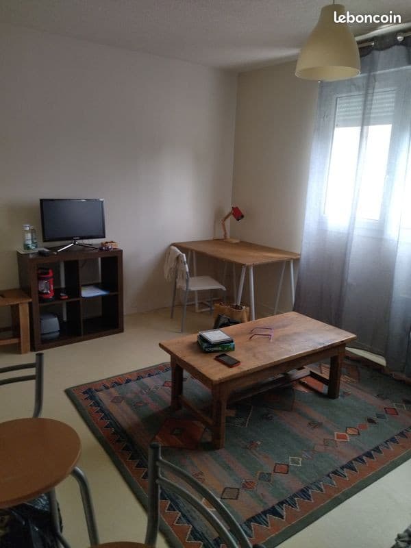 Location studio meublé