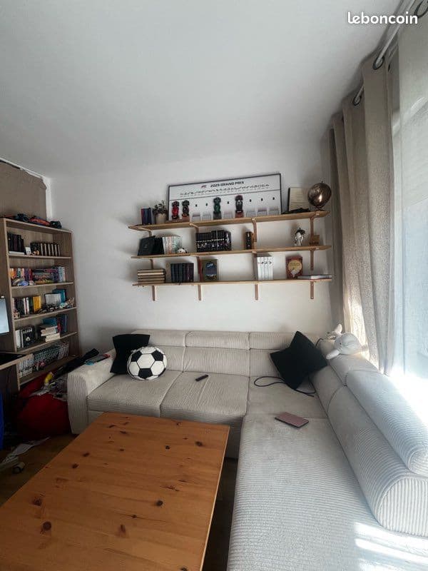 T1 bis meublé 31 m² – Parking, piscine, rénové, proche Îlot Tison