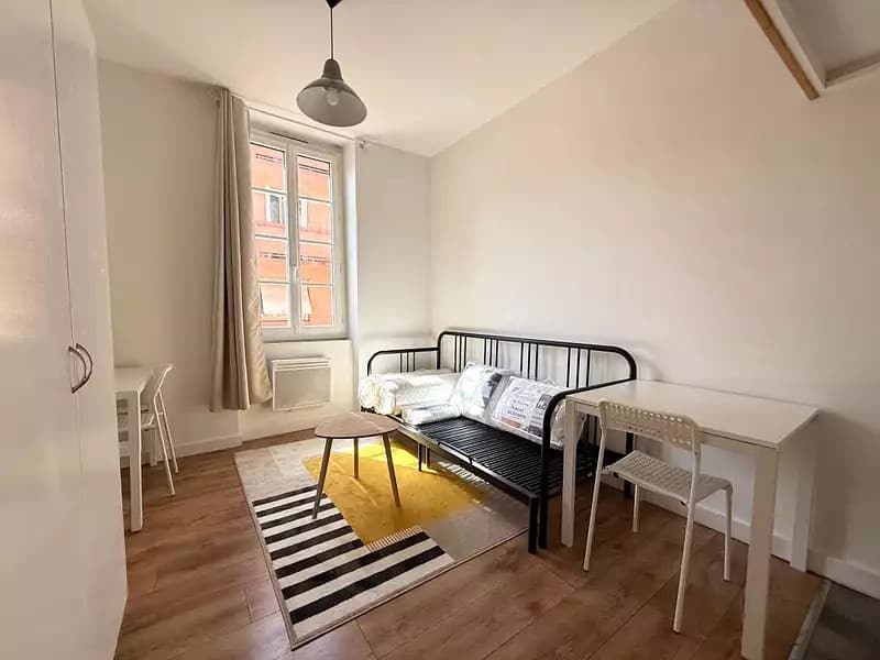 Location appartement 1 pièce 16 m² Toulouse (31000) - Superimmo