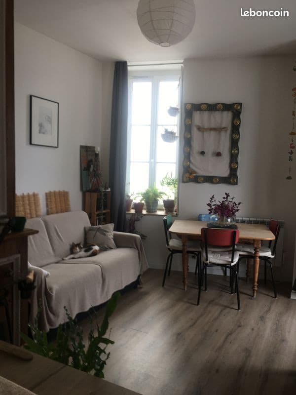 APPART T2 CENTRE VILLE BLAIN-REZ DE CHAUSSEE avec terrasse et parking