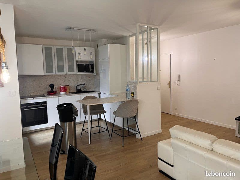 T3 meuble 68m3 - Asnières les Gresillons + Parking