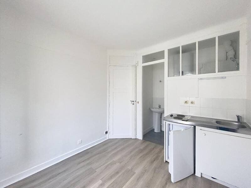Studio 1 pièce 11 m²