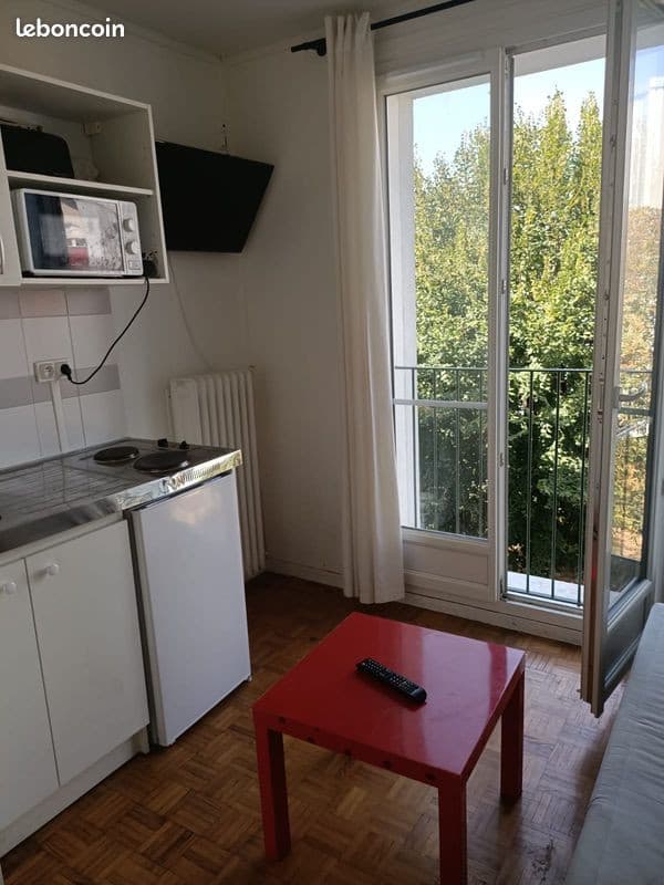 Studio lumineux centre choisy-Le-Roi
