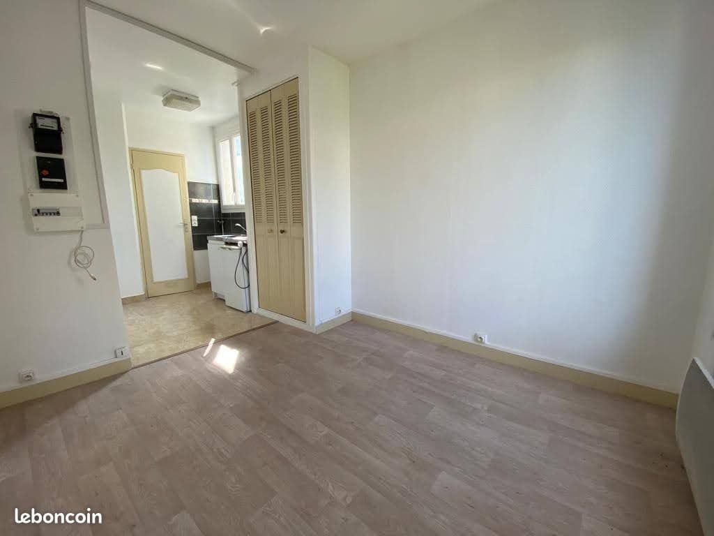 Studio 15 m²