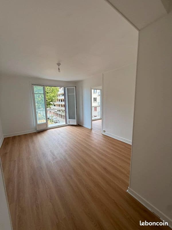 A louer appartement choisy le roi 4 pieces 64m2