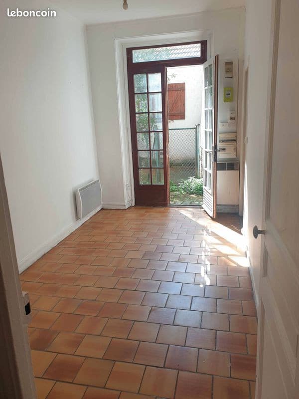 A louer Bel Appartement F2 29m² en face de la gare LAGNY-THORIGNY
