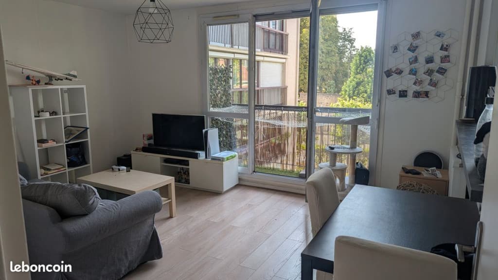 Beau T3 62 m² avec balcon – Métro Châtillon-Montrouge à 200 m