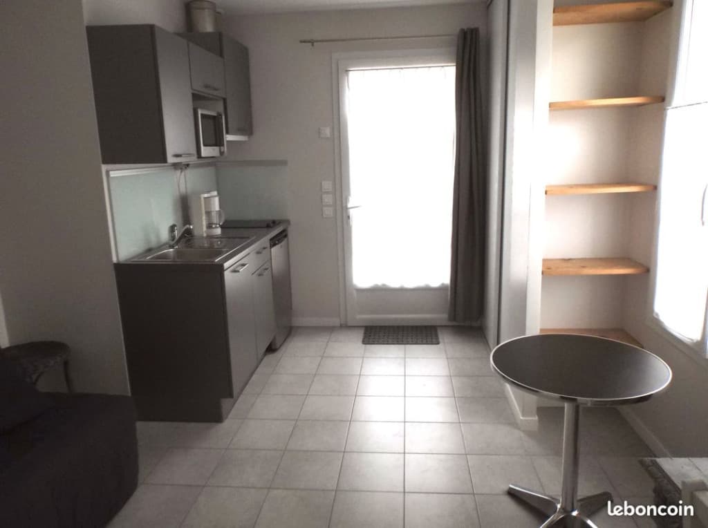 Appartement Meublé 17m² Périgny La Rochelle chez l'habitant Toutes Charges comprises