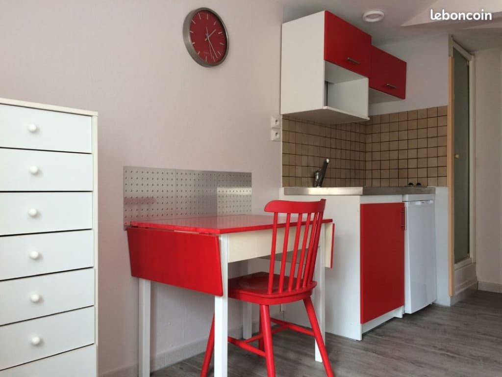 Studio 3eme etage