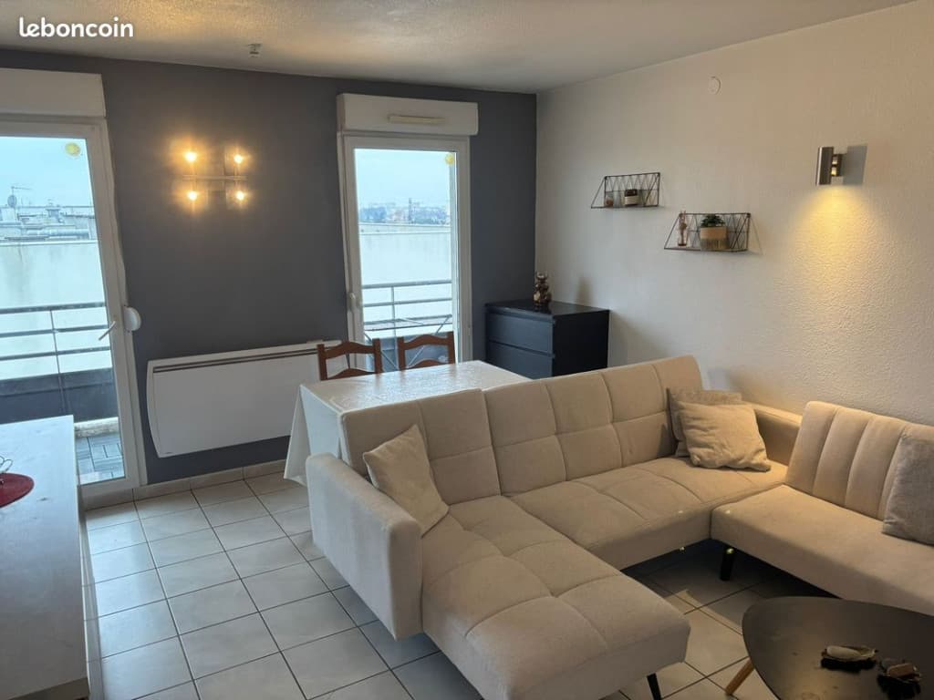 Location Appartement T2 Meublé disponible immédiatement -Vaulx en velin-