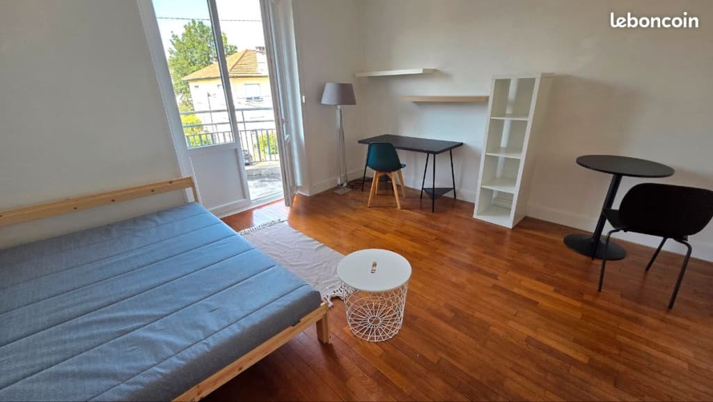 Studio 25m2 avec balcon toutes charges incluses