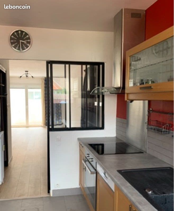 Appartement F3 de 73 m² situé au 2e étage (sans ascenseur) dans une copropriété calme et bien entretenue