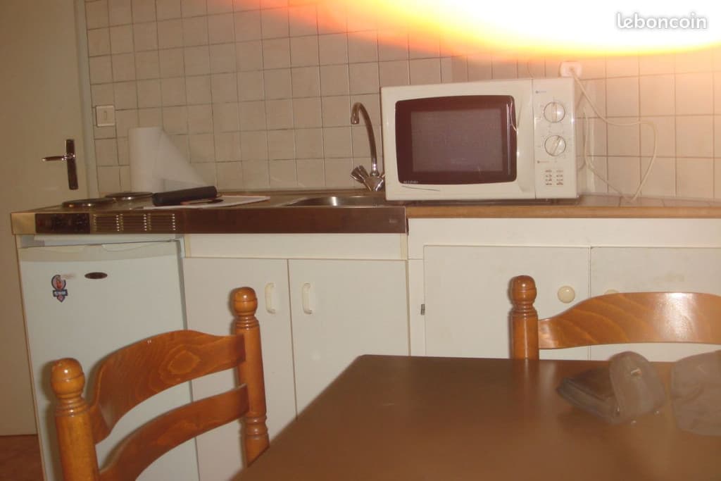Studio rdc rue solferino près hopital et gares