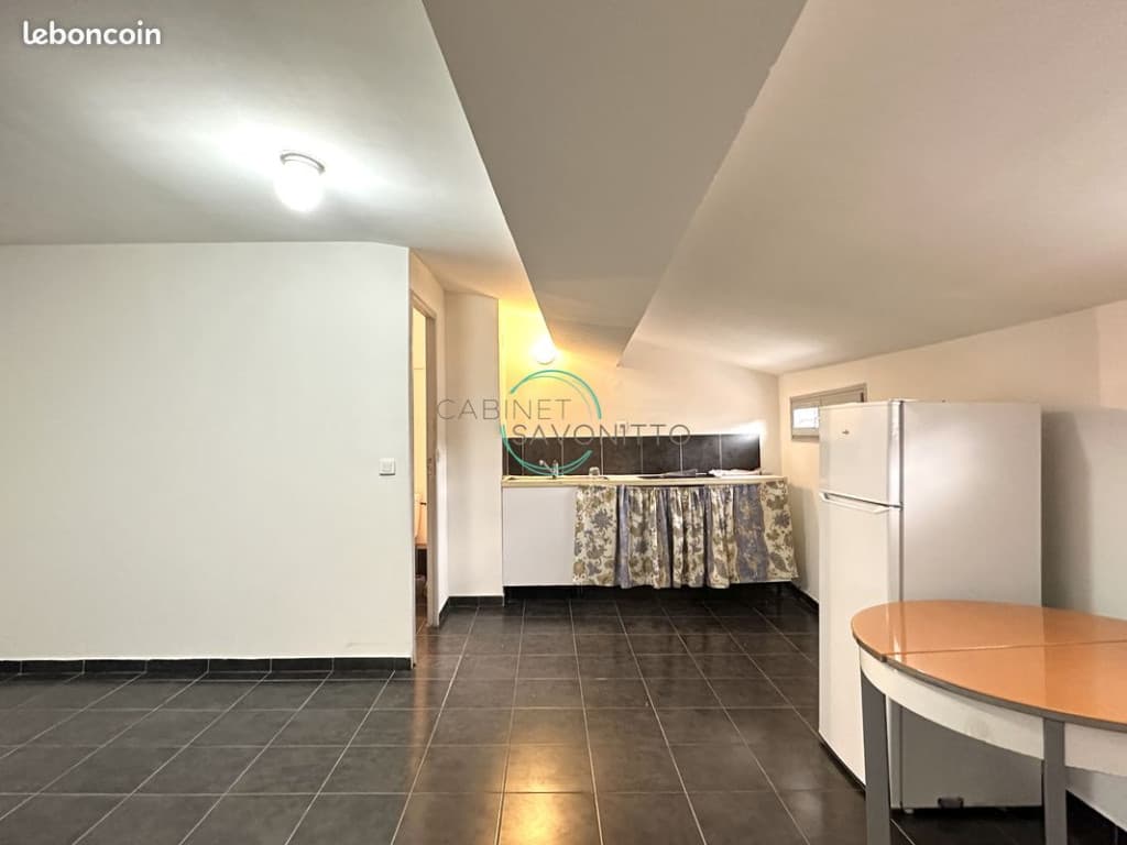 Studio 1 pièce 24 m²