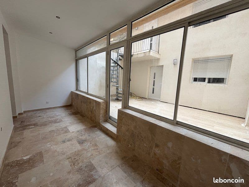 Appartement 4 pièces + terrasse