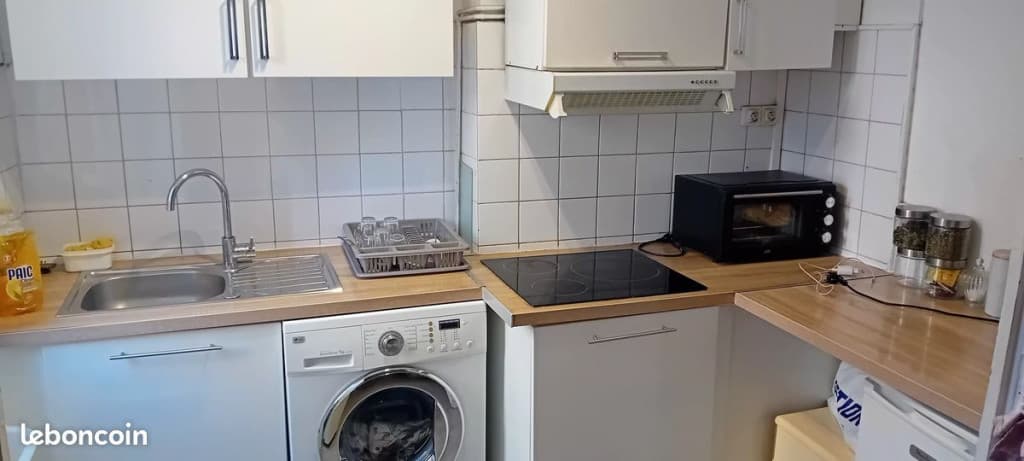 Loue studio 30m² 500/ mois
