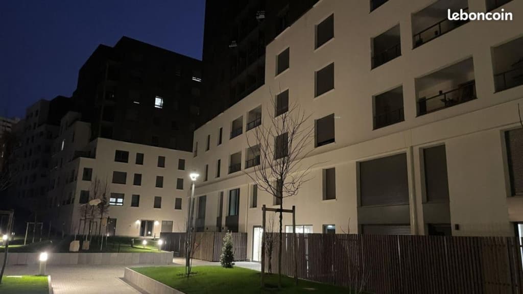 Studio 1 pièce 26 m²