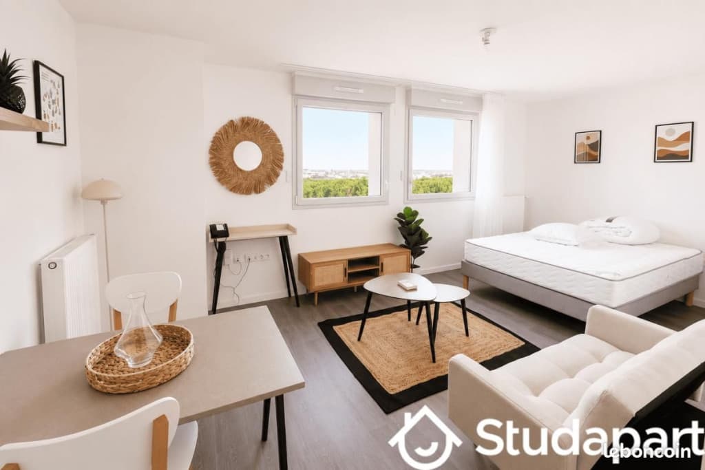 Chambre 1 pièce 30 m²