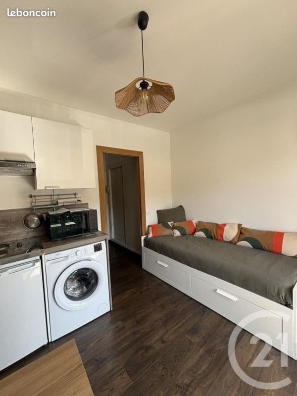 Studio 1 pièce 16 m²