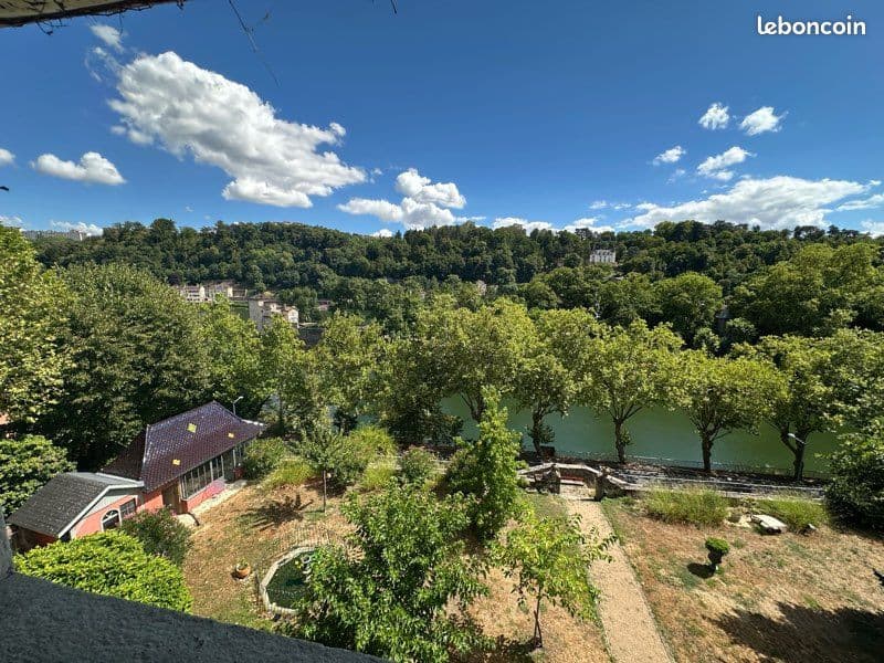 A LOUER – Appartement meublé cosy avec vue & clim – Saint-Rambert (Lyon 9)