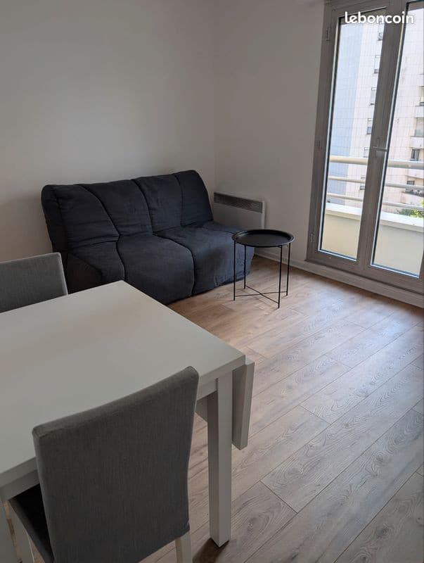 Studio à Courbevoie (proximité La Défense)