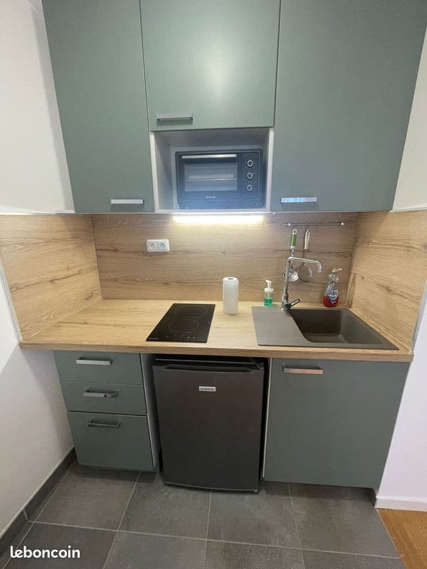 Studio meublée à Courbevoie