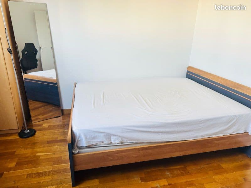 Chambre meublée à louer