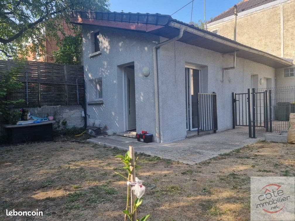 Studio 1 pièce 15 m²