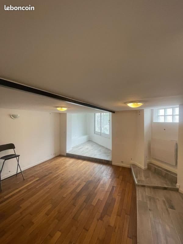 Studio 1 pièce 33 m²