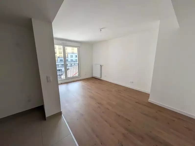 Location appartement 1 pièce 30 m² Bagneux (92220) - Superimmo