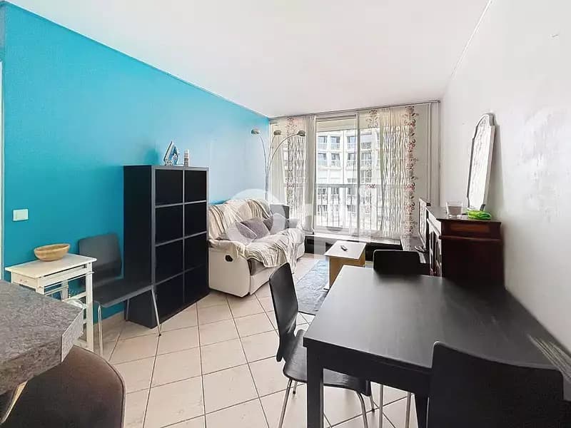 Location appartement 1 pièce 35 m² Paris 20ème - Superimmo