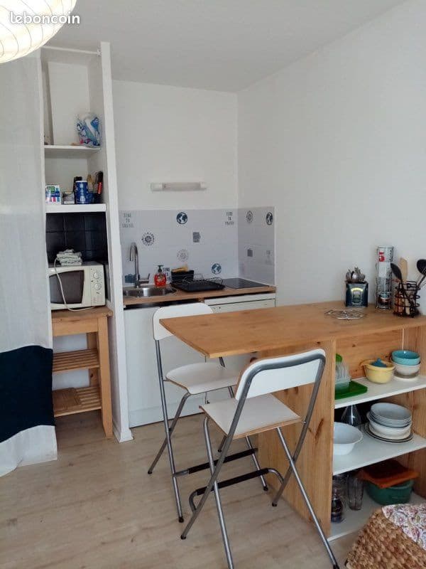 Studio meublé à louer - quartier hôpital