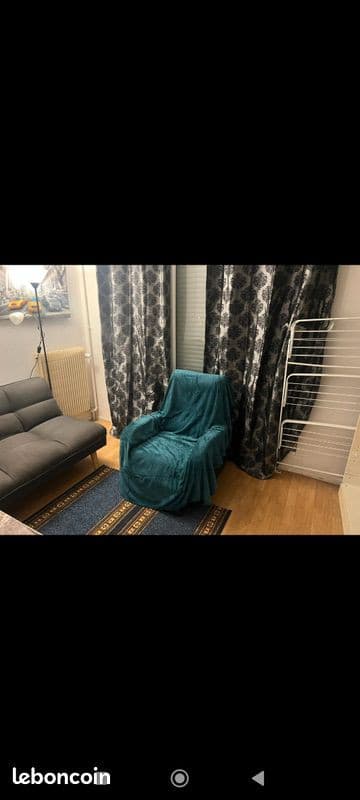 Chambre avec tv pour étudiant ou salarié sympa et moderne