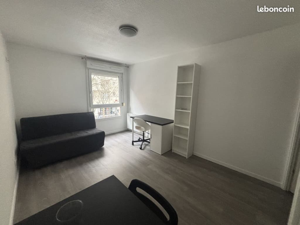 Studio 1 pièce 20 m²