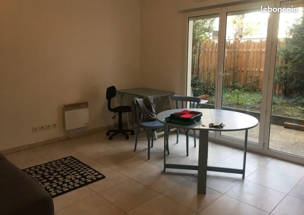Studio 1 pièce 29 m²