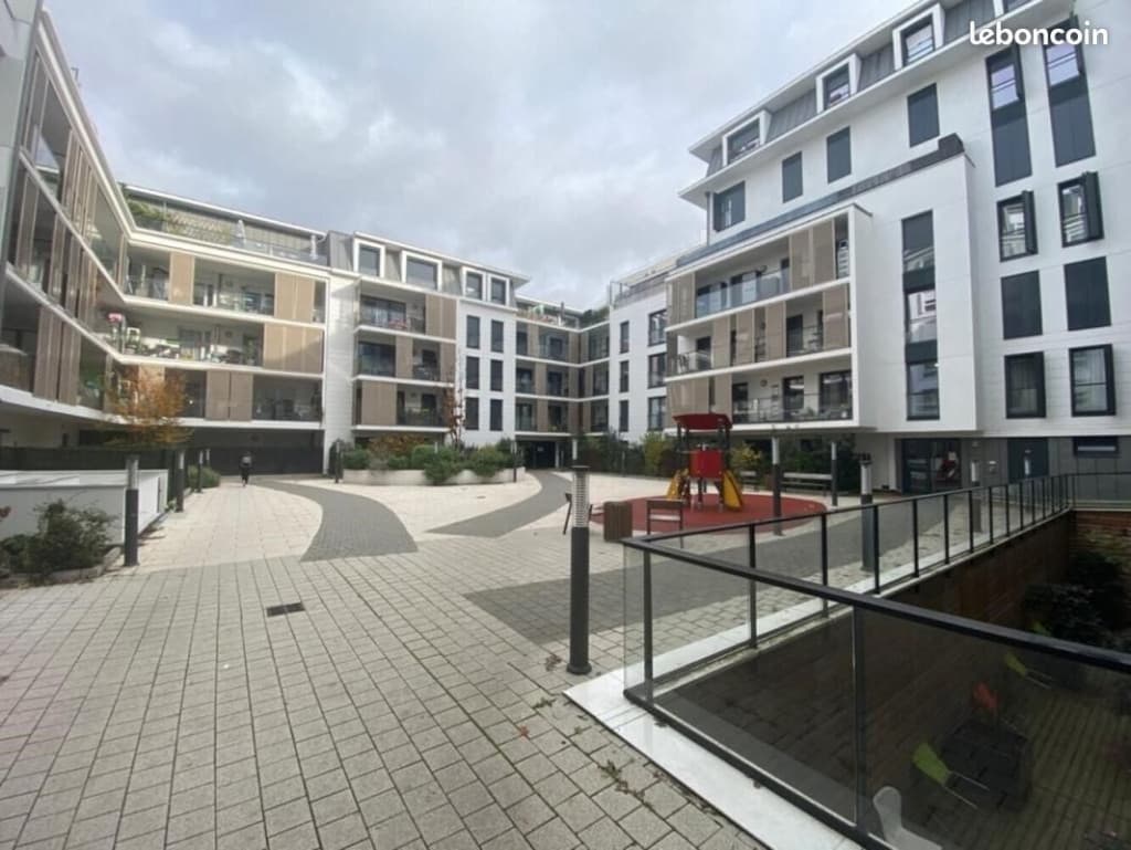 Studio 1 pièce 29 m²