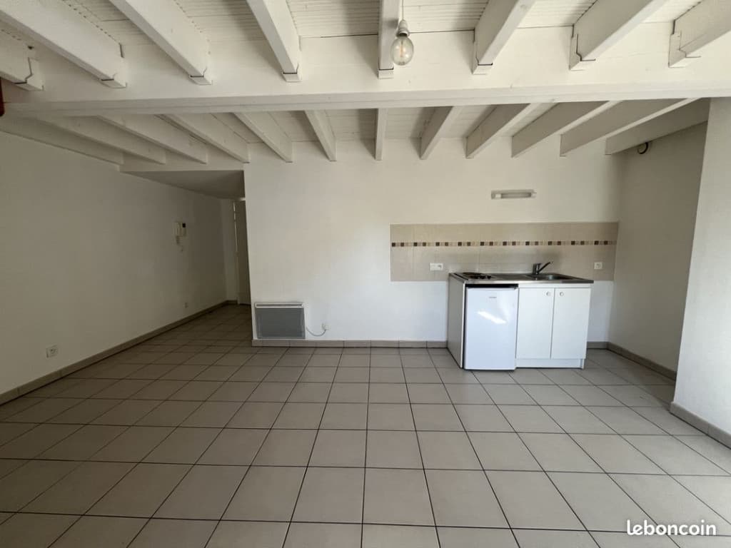 Studio 1 pièce 20 m²