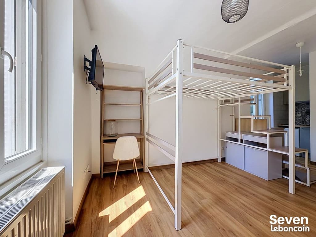 Studio 1 pièce 20 m²